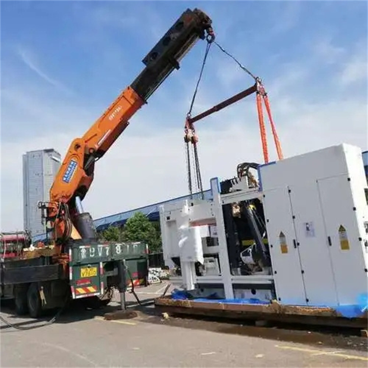 赵西垸林场附近小吊车联系方式|8-16吨|本地及时服务